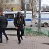 В Ростове задержан вероятный виновник взрыва у школы (Сотрудники полиции на месте взрыва у школы в Ростове-на-Дону. 6 апреля 2017) Сотрудники полиции н…