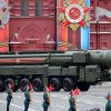 Как Кремль намерен противостоять США. Ядерное оружие, подлодки и ракеты (Военный парад, посвящённый 72-й годовщине Победы в ВОВ | © РИА Новости, Михаил Климентьев) Военный парад, посвя…