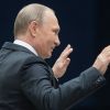 Главная тайна 'прямой линии' Путина (Президент РФ Владимир Путин отвечает на вопросы журналистов после ежегодной Прямой линии в Гостином …) Президент РФ Владими…