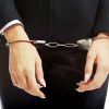 Следствие задержало обвиняемую в ДТП с 'пьяным мальчиком' в Балашихе (Женщина в наручниках. Архивное фото) Женщина в наручниках…