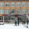 Поножовщина в Перми: В школе, как на бандитской разборке (На фото: школа № 127 в Мотовилихинском районе, где произошла драка с применением ножей, в результате…) На фото: школа № 127…