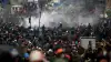 Лучше, но хуже. Жизнь украинцев после Майдана (Столкновения на Майдане Незалежности 20.02.2014 | Associated Press Drobnjakovic) Столкновения на Майд…