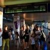 Самострельный нарком пути: Украина отказывается от миллиардов из России (Расписание поезда Киев - Москва на железнодорожном вокзале в Киеве. Архивное фото) Расписание поезда Ки…