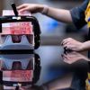 Феникс (Китай): Россия будет продавать облигации в Китае? (Китайские юани в отделении банка в Шанхае | © AFP 2018, Johannes Eisele) Китайские юани в отд…