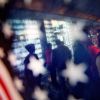 Очередное свидетельство недоговороспособности Америки (Силуэты людей на фоне американского флага) Силуэты людей на фон…