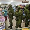 Киеву напомнили: Украина загнется без 'вражьей России' (На фото: магазин в Киеве (Фото: AP/ ТАСС)) На фото: магазин в К…