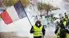 Протесты 'жёлтых жилетов' переросли в столкновения с полицией