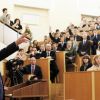 Пока Медведев мечтает о 'лучших умах', Россия теряет последние (На фото: встреча Д. Медведева со студентами вузов (Фото: Дмитрий Астахов/ТАСС)) На фото: встреча Д. …