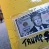 Это не конец света, а всего лишь долг США. Но нужно быть готовым... (Сувенирная купюра американского доллара с портретом Дональда Трампа) Сувенирная купюра ам…