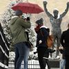 Поколение 'снежинок' у руля ядерных держав: чем это нам грозит (Туристы у статуи Рокки в Филадельфии | © AP Photo / Matt Rourke) Туристы у статуи Рок…