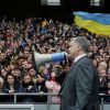 Порошенко идет в последний бой (Президент Украины Петр Порошенко выступает на стадионе Олимпийский в Киеве. 14 апреля 2019 | © REUTE…) Президент Украины Пе…