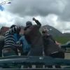 Безопасность на словах: не время ездить в Грузию (Избиение парапланериста в Гудаури. Иллюстрация: sobkor.net) Избиение парапланери…