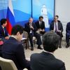 Токио: Курилы подождут, Арктика и нефтегаз — нет (Президент РФ Владимир Путин и премьер-министр Японии Синдзо Абэ во время встречи на полях Восточного…) Президент РФ Владими…