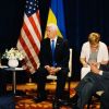 США советовали Зеленскому людей в 'Нафтогаз', чтобы порвать с РФ (Президент Украины Владимир Зеленский беседует с вице-президентом США Майком Пенсом и главой Минэнерг…) Президент Украины Вл…