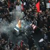 Большая война предотвращает меньшую: несколько очевидных фактов об Ирано-Американском конфликте (Во время похоронной церемонии генерала Корпуса стражей исламской революции Касема Сулеймани в Тегеране) Во время похоронной …