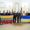 2019-й для Украины: круговерть 'перемог' и 'зрад' (2019-й для Украины: круговерть перемог и зрад) 2019-й для Украины: …