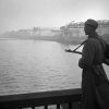 Исторический ревизионизм Брюсселя на тему Второй мировой войны (Советский часовой на мосту через реку Эльбу. Город Магдебург. Апрель 1945 года. | © РИА Новости, Олег Кнорринг) Советский часовой на…