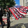 У Америки есть план перестройки. Он страшен (Протестующие у здания мэрии в Нью-Йорке | © РИА Новости / Брайан Смит) Протестующие у здани…