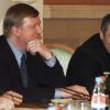 Ходорковский обвинил Чубайса во взятке, Чубайс обвинил Ходорковского во лжи