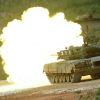 Российский Т-80 против американского М1 'Абрамс': кто победит? (NIТ) (Танк Т-80 во время показа техники в рамках подготовки к международному военно-техническому форуму Ар…) Танк Т-80 во время п…