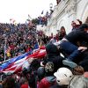 Folha: по иронии судьбы сторонники Трампа напоминают русских Эйзенштейна (Сторонники президента США Дональда Трампа собираются в Вашингтоне | © REUTERS, Shannon Stapleton) Сторонники президент…