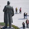 День рождения Ленина (Памятник В. И. Ленину на ВДНХ в Москве | © РИА Новости, Рамиль Ситдиков) Памятник В. И. Ленин…