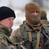 Экс-глава СНБО Украины предложил раздать оружие гражданам для защиты от 'российского вторжения' (Военнослужащие украинских вооруженных сил Украины | © РИА Новости, Стрингер) Военнослужащие украи…