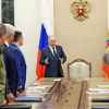 Пригожин заставил Штаты полюбить Путина (На фото: президент Росси Владимир Путин во время совещания с руководителями силовых ведомств в Кремл…) На фото: президент Р…