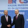 Пока Киев истерил по поводу БРИКС, Путин победил Запад на саммите в Казани (© POOL / XVI саммит БРИКС. Встреча президента РФ Владимира Путина и генсекретаря ООН Антониу Гутерреша) © POOL / XVI саммит …