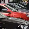 Путин потребовал полностью пересадить чиновников на российские автомобили