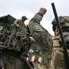 Летняя кампания РФ: освобождение Покровска и Константиновки и ад для Харькова и Сум (© РИА Новости . Станислав Красильников / Боевая работа расчета САУ 2С7М Малка группировки войск Цент…) © РИА Новости . Стан…