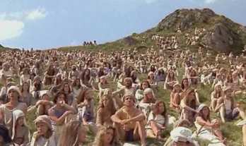 Концерт Тишины. Кадр из фильма «Прекрасная зелёная» (La belle Verte, 1996) Концерт Тишины. Кадр…