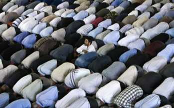 Пятничная молитва мусульман