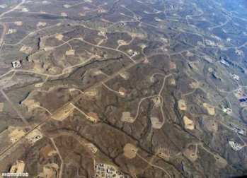 Сланцевый газ. Раскинулись поля Сланцевый газ. Раски…