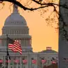 Американская парадигма: на выборах все приёмы хороши, узаконенные манипуляции и отречение от Трампа тоже (AP / Julia Demaree Nikhinson) AP / Julia Demaree Nikhinson