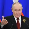 Путин о перемирии и не только. Хроника событий (РИА Новости . Григорий Сысоев / Пресс-конференция президента Владимира Путина) РИА Новости . Григор…