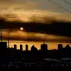 Киев строит 'крепости' из городов: готовятся держаться до последнего? Хроника (AP / Francisco Seco / Дым в Киеве) AP / Francisco Seco …