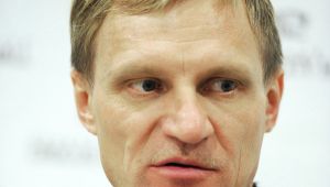 Лидер группы Вопли Видоплясова Олег Скрипка RIA News Владимир Астапкович Перейти в фотобанк Лидер группы Вопли В…
