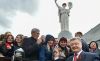Порошенко уверен, что Запад защитит его от народа
