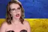 'Ксюша, не смей критиковать нашего батю!' Украинские патриоты вступились за Вальцмана (Ксюша, не смей критиковать нашего батю! Украинские патриоты обиделись за поруганную честь Вальцмана) Ксюша, не смей крити…