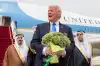 Танцы с саблями: Трамп в ваххабитском королевстве… (Дональд Трамп | Фото: Bandar Algaloud / Courtesy of Saudi Royal Court / Reuters) Дональд Трамп | Фото…