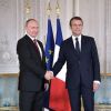 Путин экзаменует Макрона