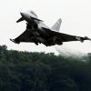 Британским истребителям не удалось перехватить российские самолёты — они улетели (Два истребителя британских ВВС были подняты в воздух по тревоге на перехват российских военных самол…) Два истребителя брит…