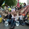 В Крыму почти не слышна украинская речь (Акция Защити украинский язык в Киеве | © РИА Новости, Андрей Волошин) Акция Защити украинс…