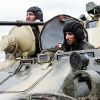 NI: Россию пытаются втянуть в новую войну на Ближнем Востоке (На фото: иранские военнослужащие на БТР-82А (Фото: Виталий Невар/ТАСС)) На фото: иранские во…
