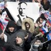Блумберг: самый большой лузер российских выборов — Навальный (Митинга в поддержку Владимира Путина на стадионе Лужники | © AP Photo, Pavel Golovkin) Митинга в поддержку …