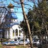 Крым: Бомба на Пасху (На фото: оперативники изымают взрывное устройство у храма-часовни в аэропорту Симферополь (Фото: пре…) На фото: оперативник…