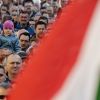 'Это лавина'. Обнаружена угроза существованию Европы (Сторонники партии Фидес премьер-министра Виктора Орбана в Секешфехерваре, Венгрия. Архивное фото) Сторонники партии Фи…