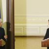 'Речь о выживании': как Украина собирается шантажировать МВФ (Речь идёт о выживании: как Украина собирается шантажировать МВФ) Речь идёт о выживани…