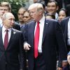 Открыть заново искусство дипломатии с Владимиром Путиным (Президент России Владимир Путин и президент США Дональд Трамп на саммите АТЭС во Вьетнаме. 11 ноября…) Президент России Вла…
